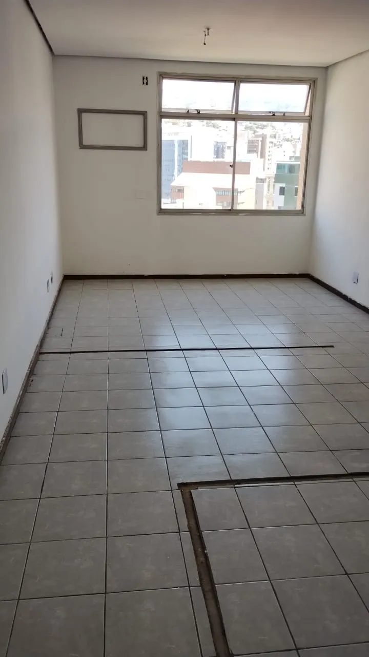 Sala de 28 m² no bairro Santa Efigênia - BH/MG