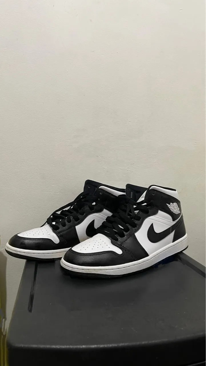 VENDE-SE SAPATO DA NIKE (AIR JORDAN 1 MID)