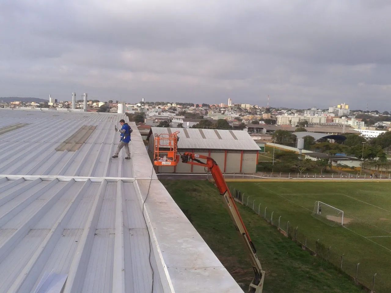 Conserta se telhados  industrial  - Foto 5