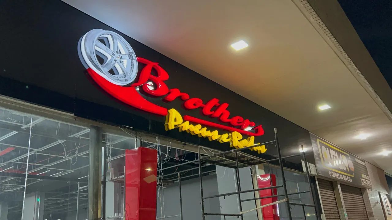 Letreiros e fachadas  - Foto 2
