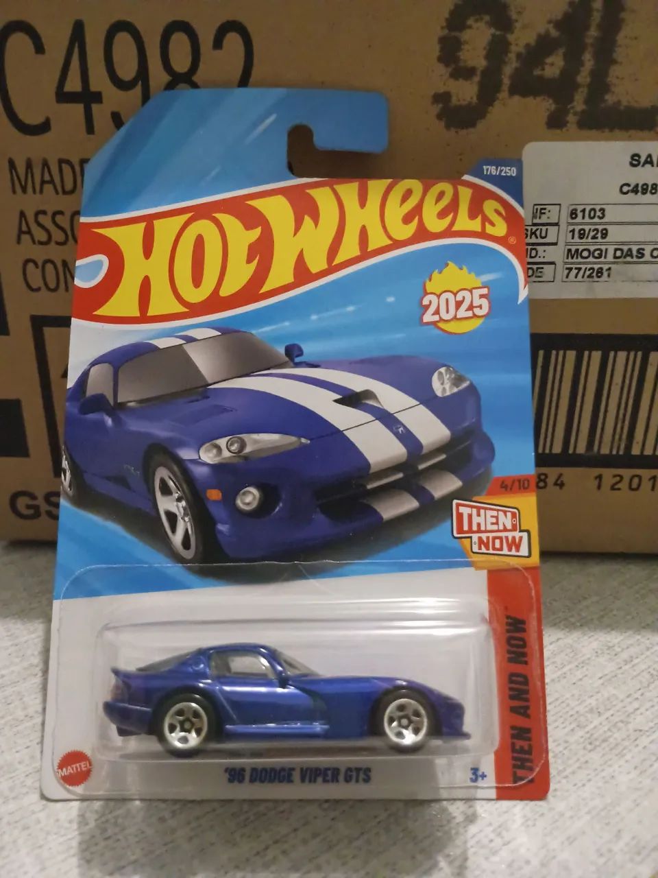 Carrinho Hot Wheels Dodge Viper GTS 1996