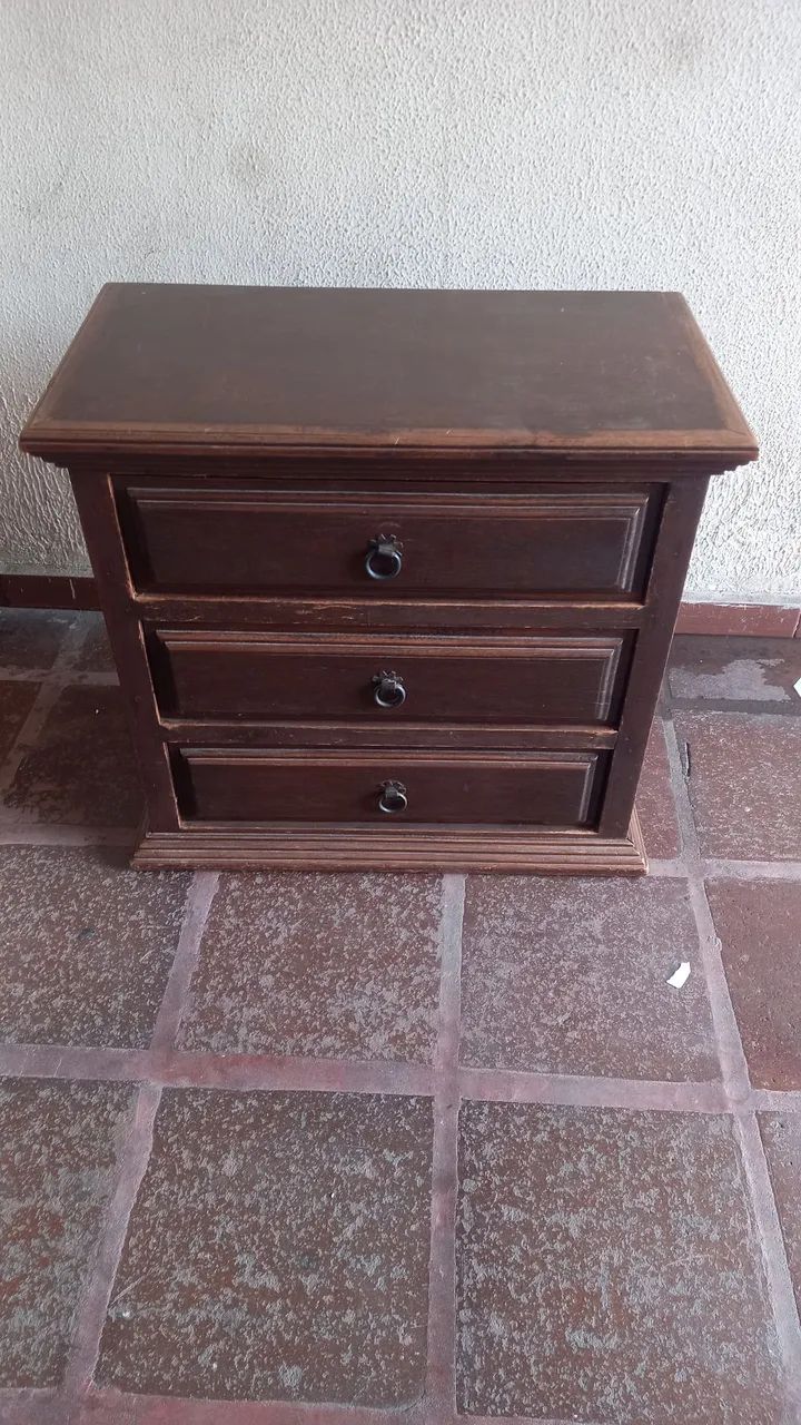 Cómoda.Alt,60 L.36cm Com.66 cm