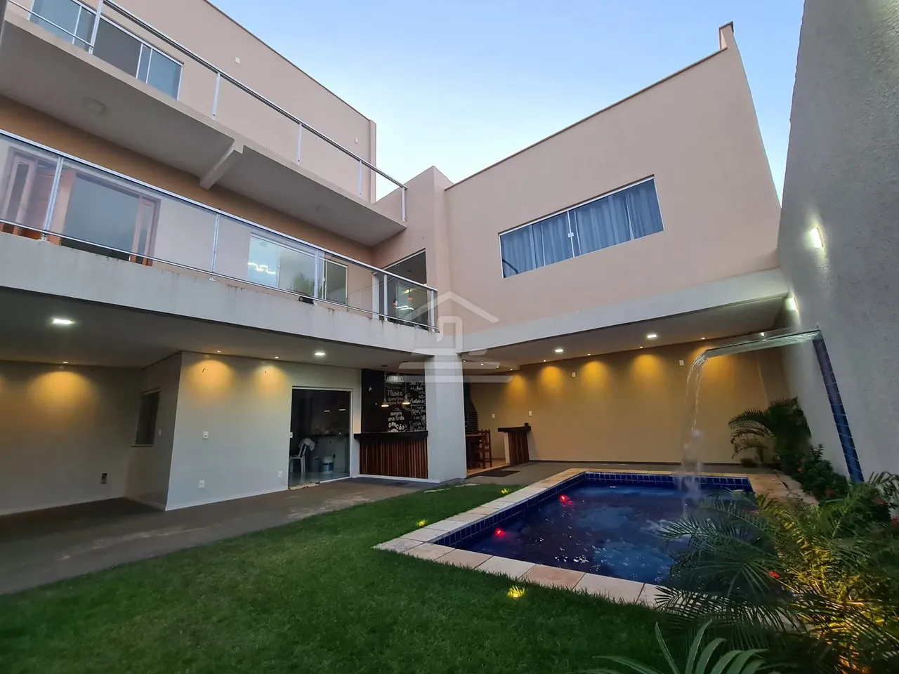 Casa Triplex a Venda em Timon Com 378m²| 6 Suítes | Área de Lazer TR120836 THE - 1UROTB6