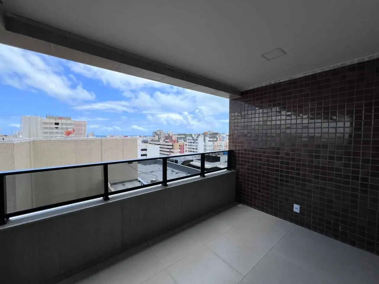 Apartamento em andar Alto com 3 Suites - 100% Nascente