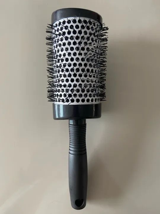  escova de cabelo redonda - Foto 2