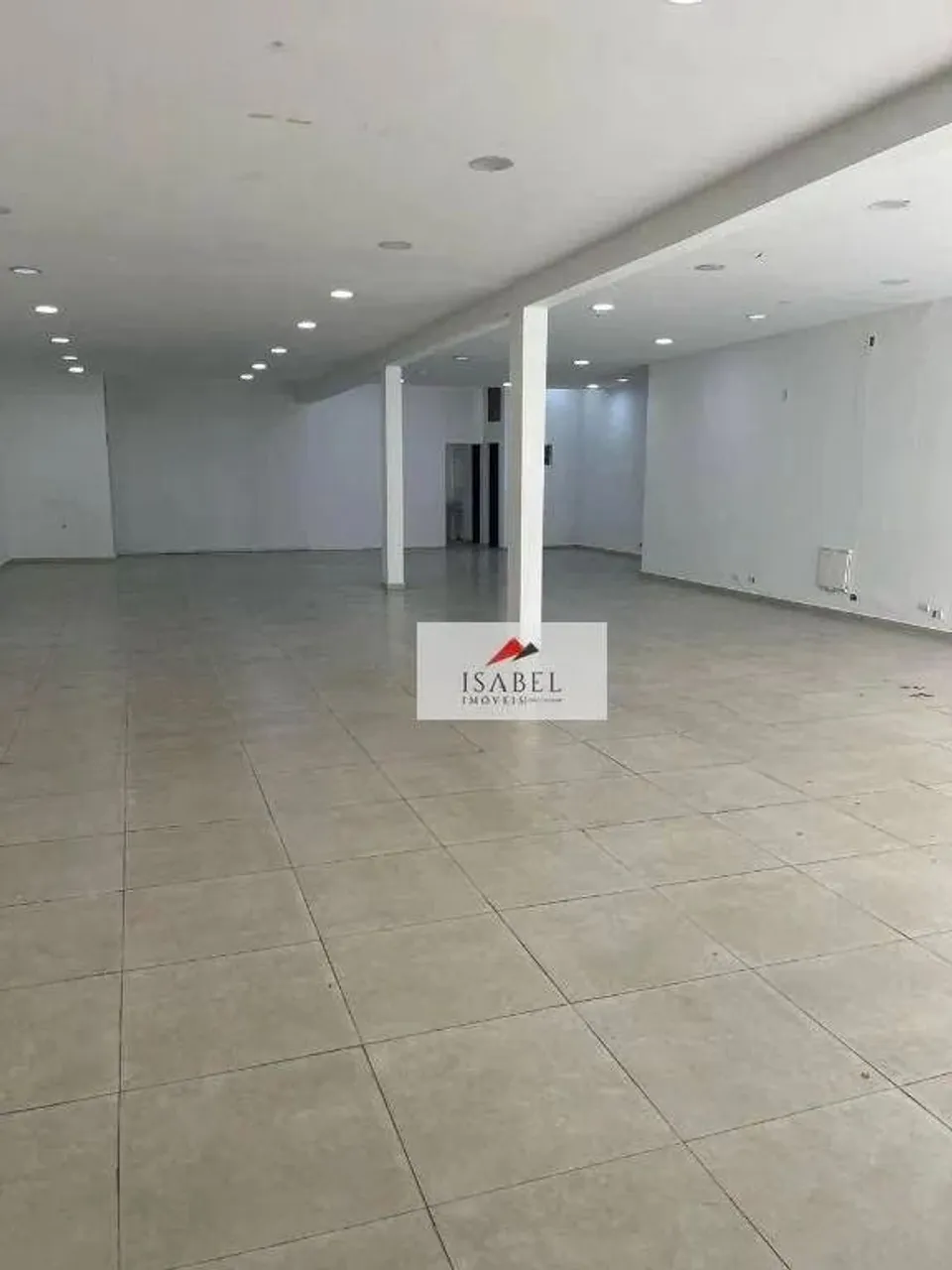 Salão para alugar - Centro - Ferraz de Vasconcelos/SP