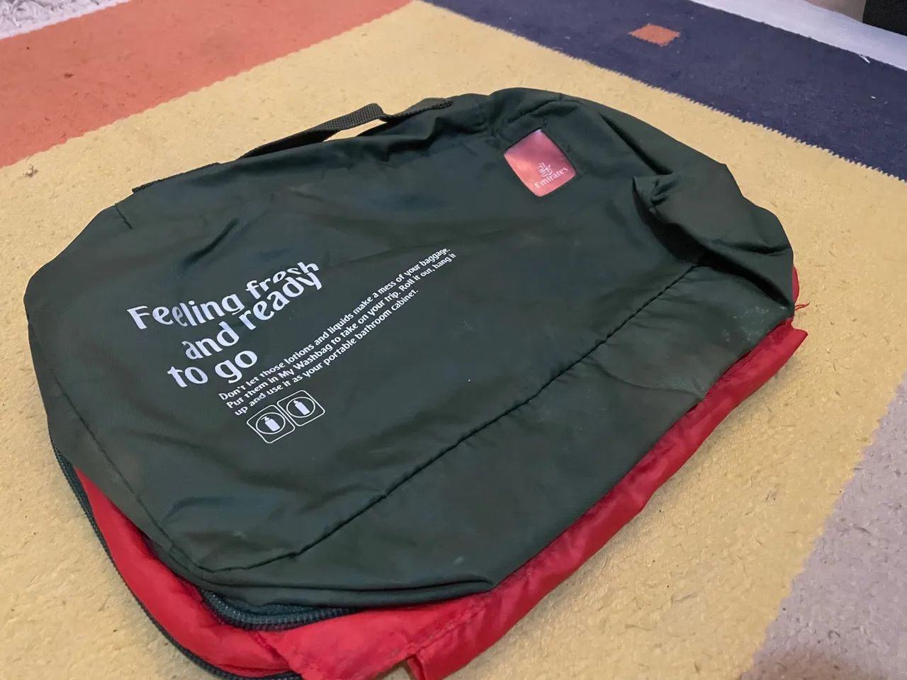 Necessaire de Viagem Emirates - Prática e Organizada - Foto 3