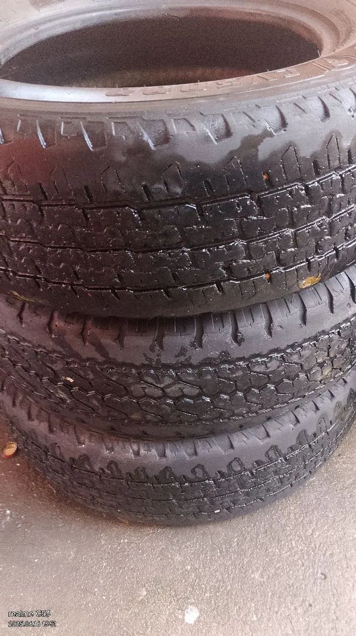Pineus aro 15 pra vender 