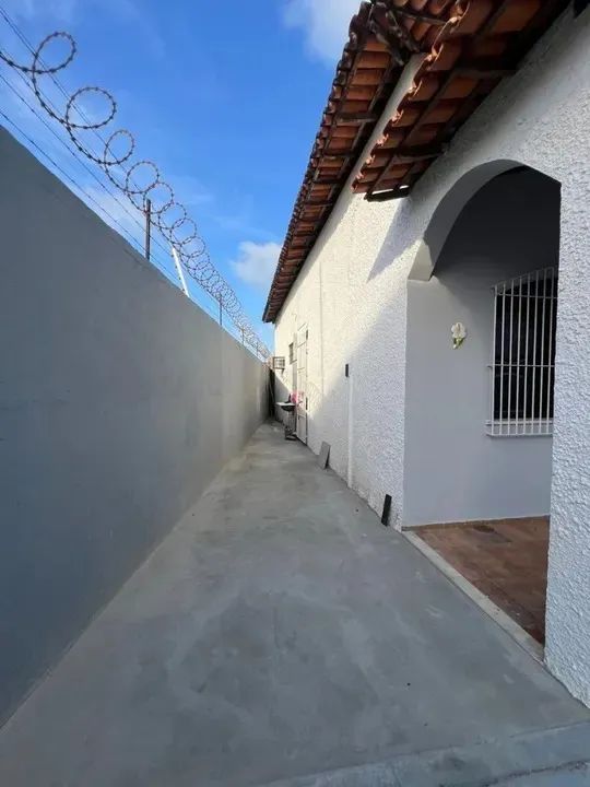Alugo Casa em Salinas com 03 Quartos sendo 1 suíte com Piscina - Foto 4