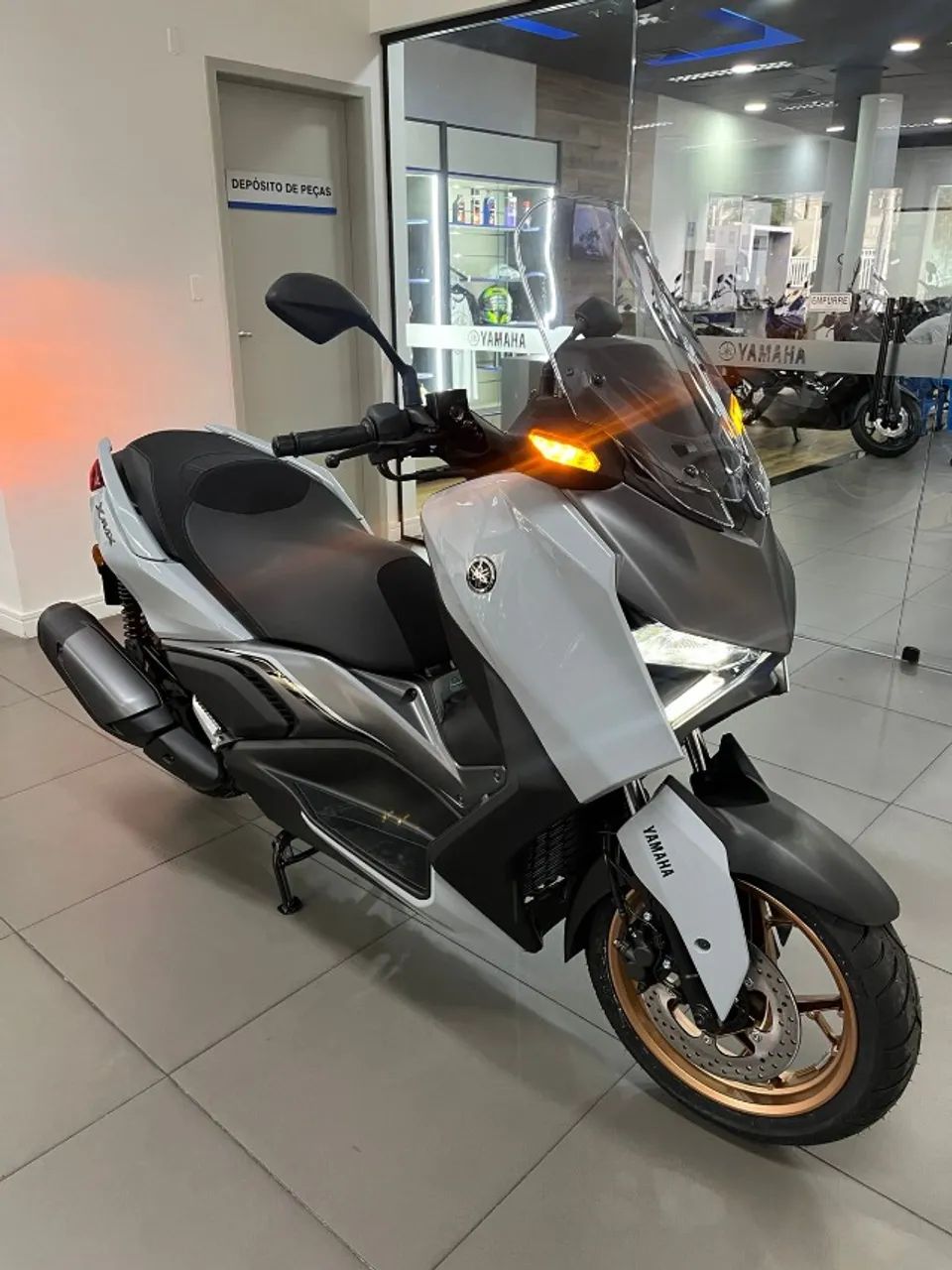 XMAX ABS CONNECTED 300 26/26  - MELHOR CONDIÇÃO DO RIO - ACEITO USADA NA TROCA - Foto 9