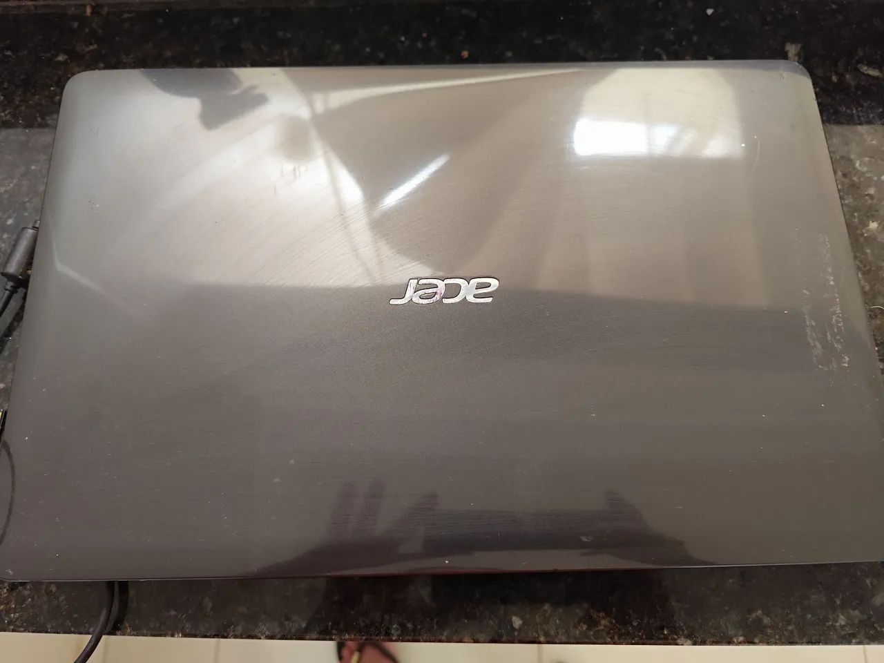 Notebook Acer com tela quebrada - Foto 3