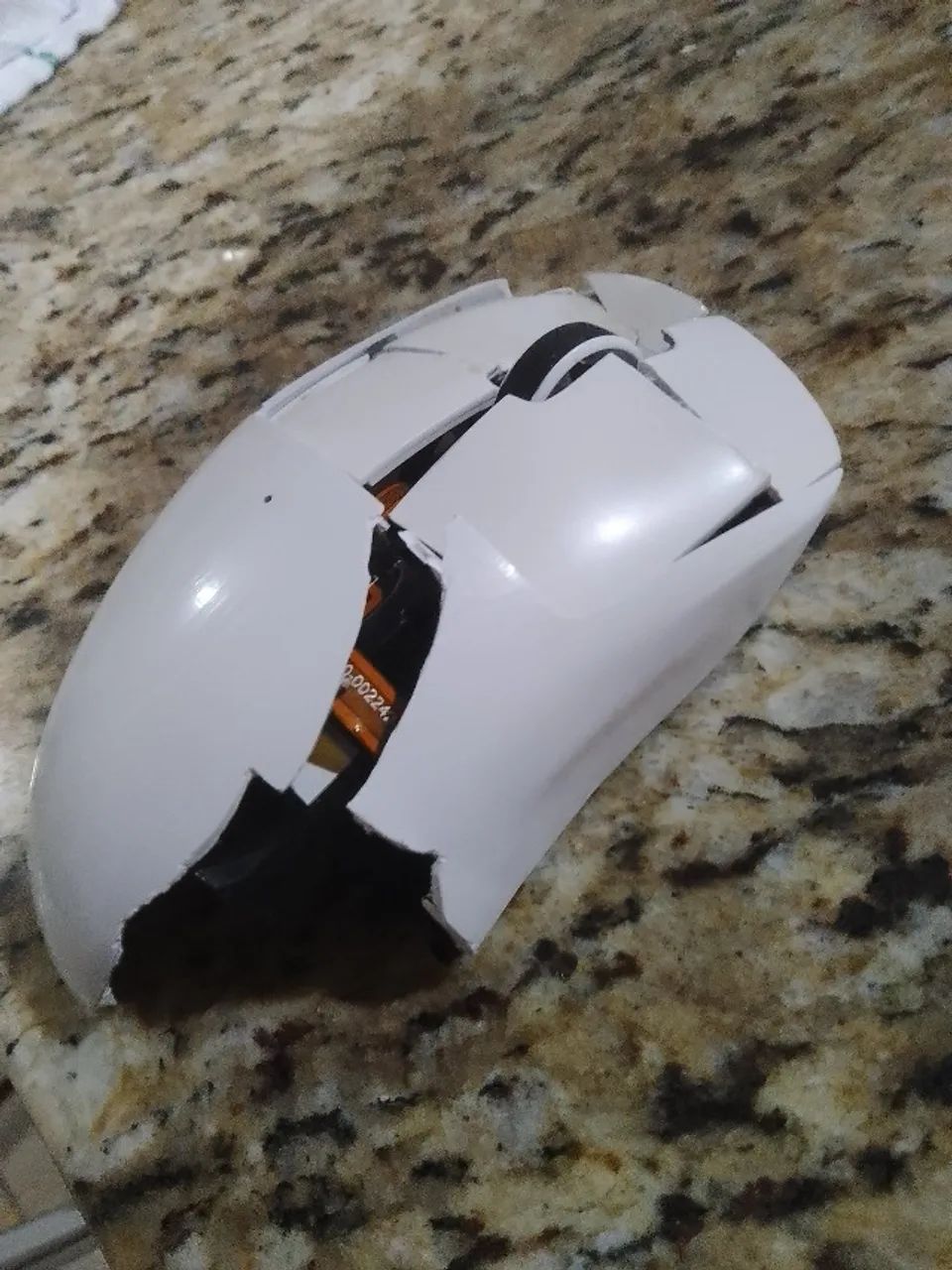 GPRO Superlight64302948683010120