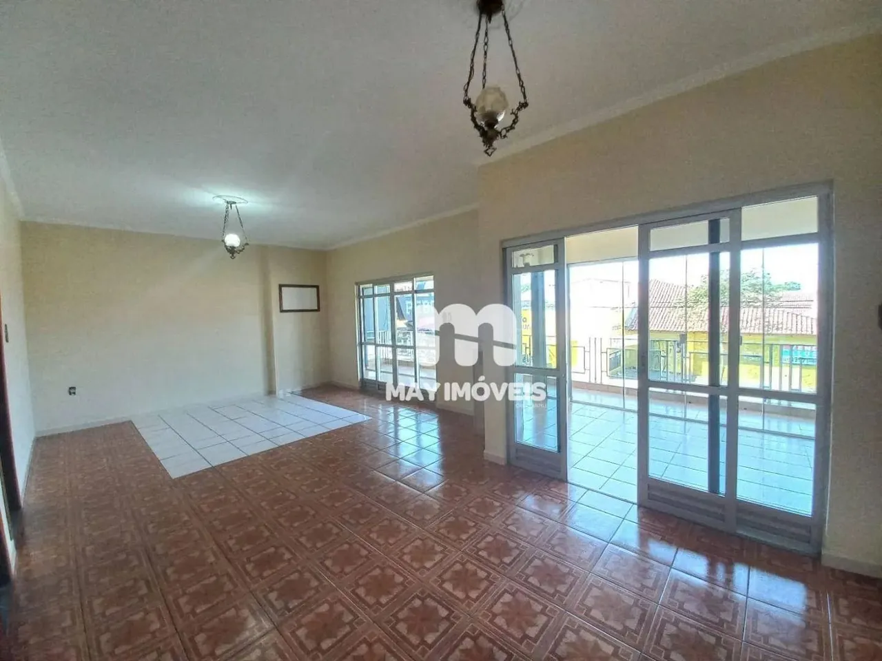 Apartamento com 3 dormitórios para alugar, 250 m² por R$ 5.700,00/mês - São Vicente - Itaj
