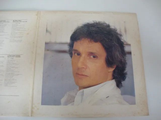 LP VInil Roberto Carlos - O Amor ano 1983. - Foto 2