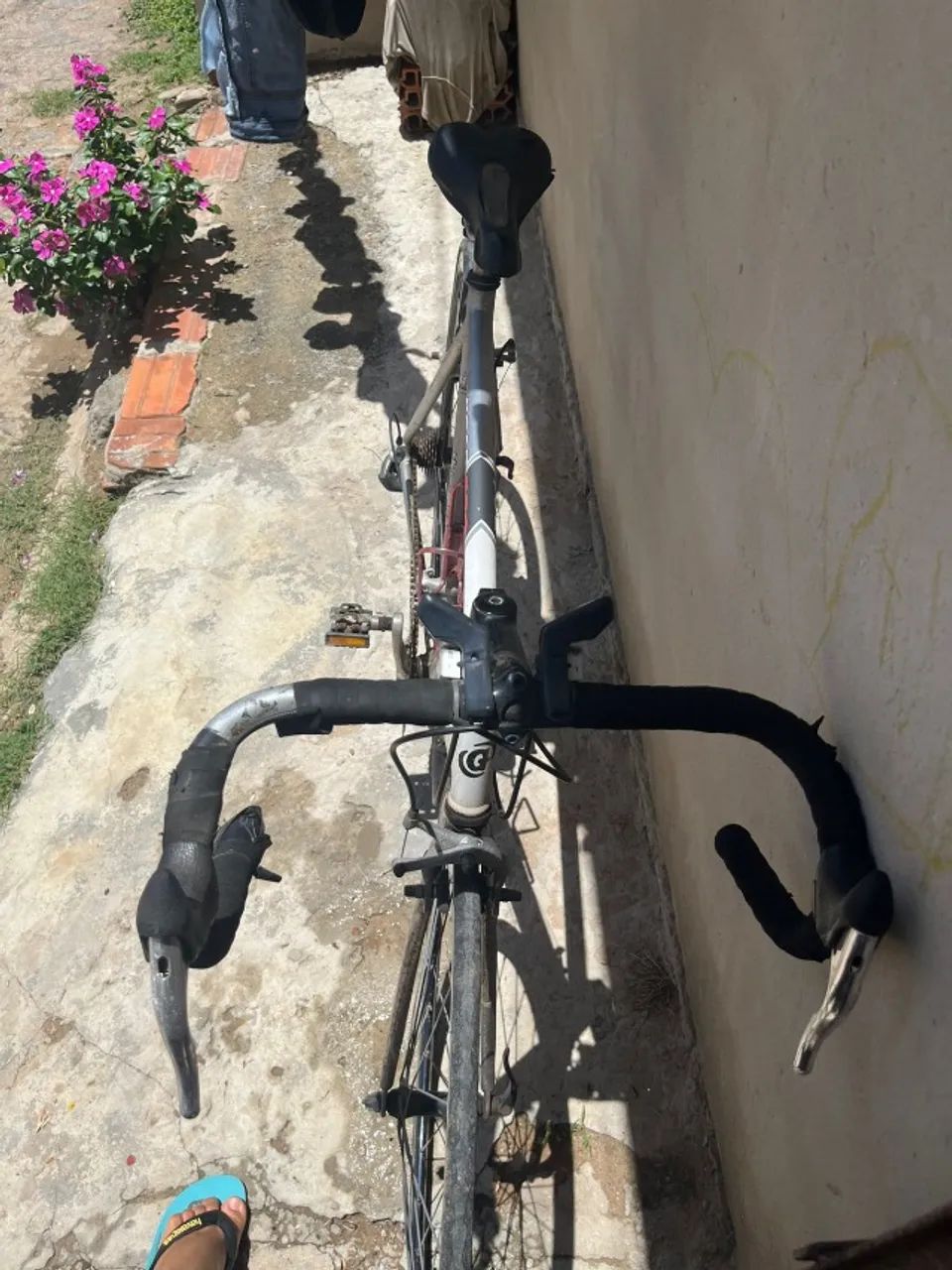 Bicicleta de corrida  toda de alumínio  - Foto 5