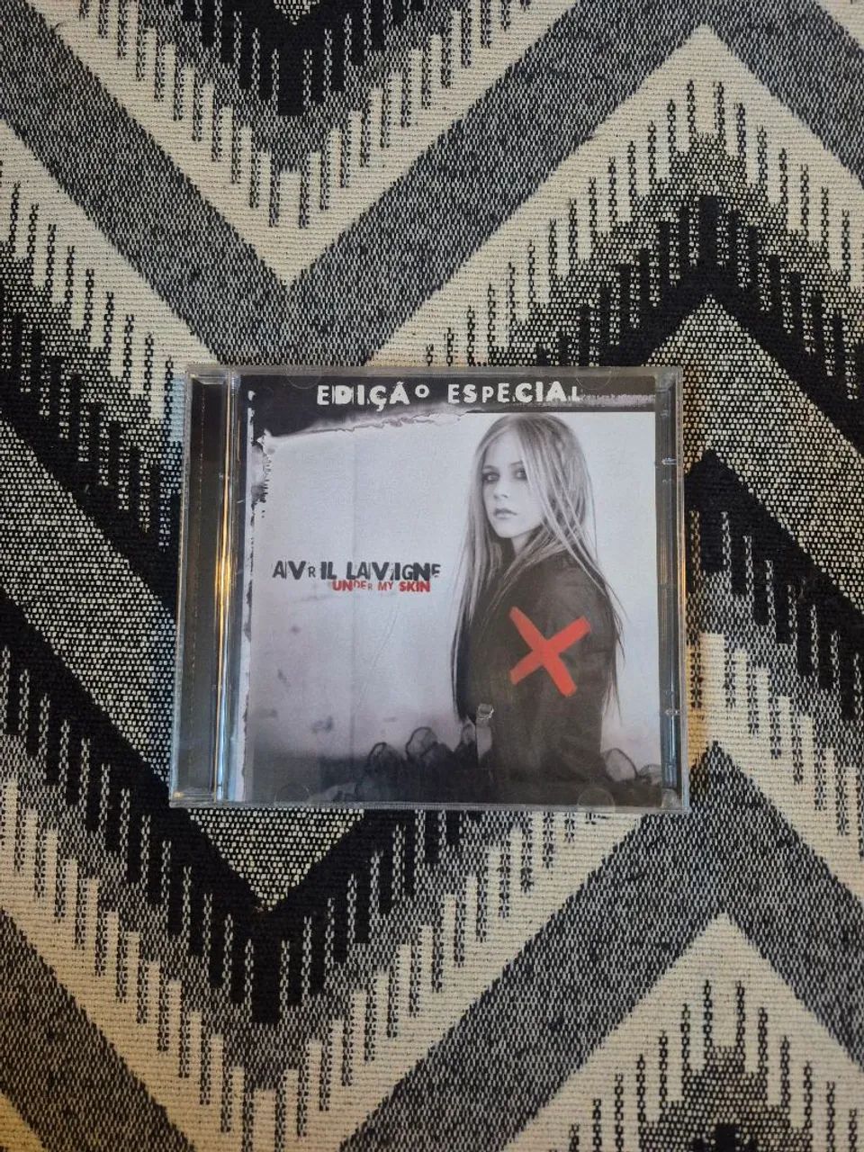 Avril Lavigne CD under my skin