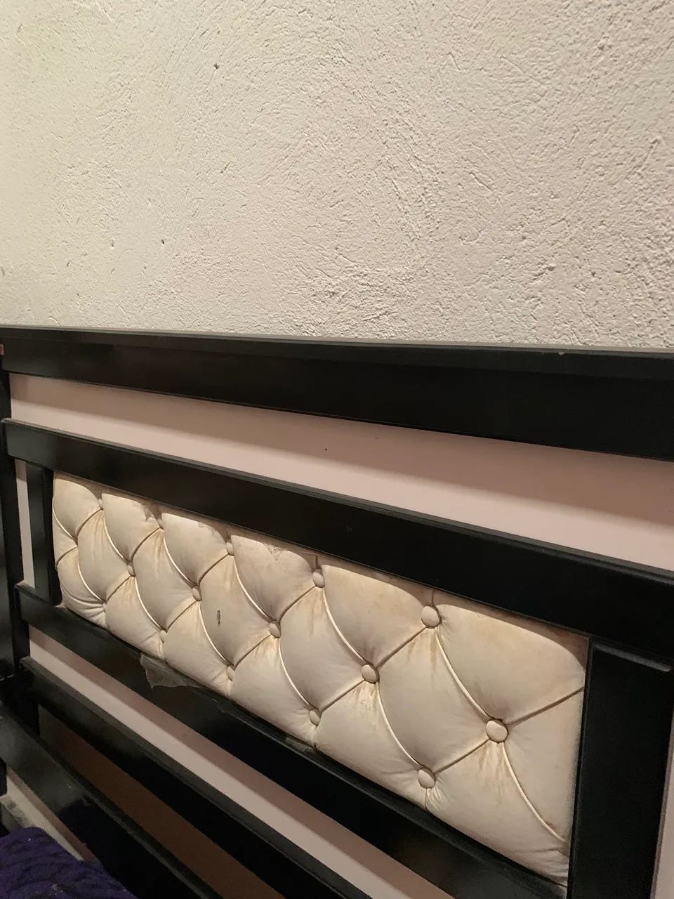 CAMA toda de madeira com colchão 