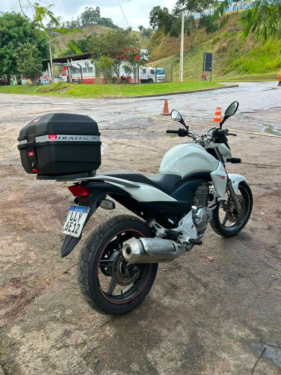 CB300  - Foto 3