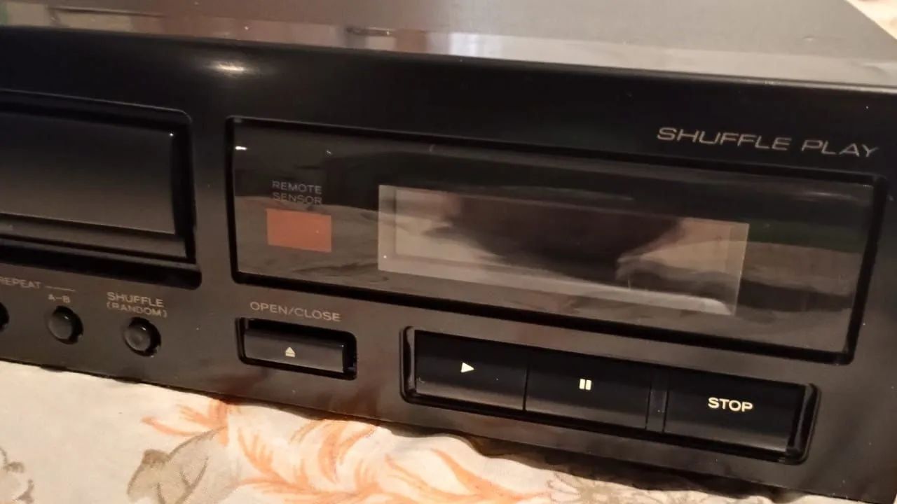 TEAC CD-P1100 Compact Disc Player - Foto 5
