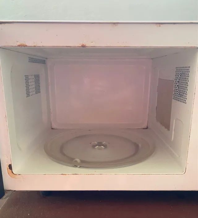 Microondas Eletrolux Com Defeito - Foto 3