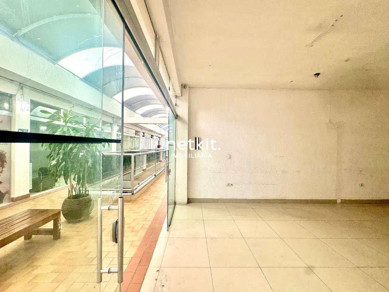 Sala Comercial com Vaga no Taboão  Ideal para Serviços e Consultórios - Foto 4