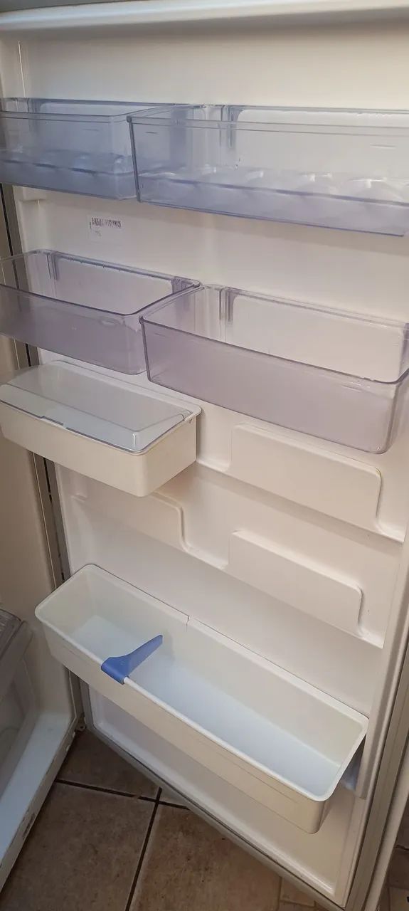  (Tudo por R$ 1000,00) Geladeira, fogão e microondas. - Foto 5