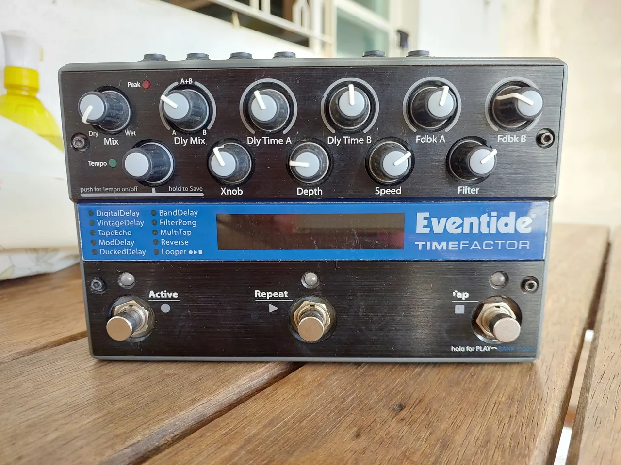 Pedal de Modulação TC Electronic Nova Modulator NM-1