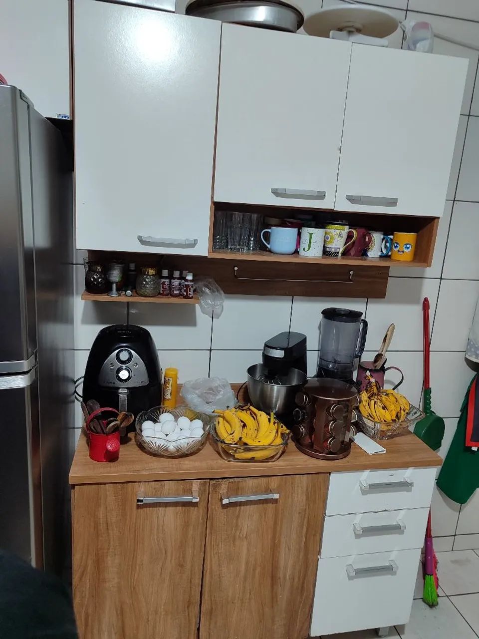 ARMÁRIO DE COZINHA COMPLETO BARTIRA MARROM E BRANCO - Foto 3