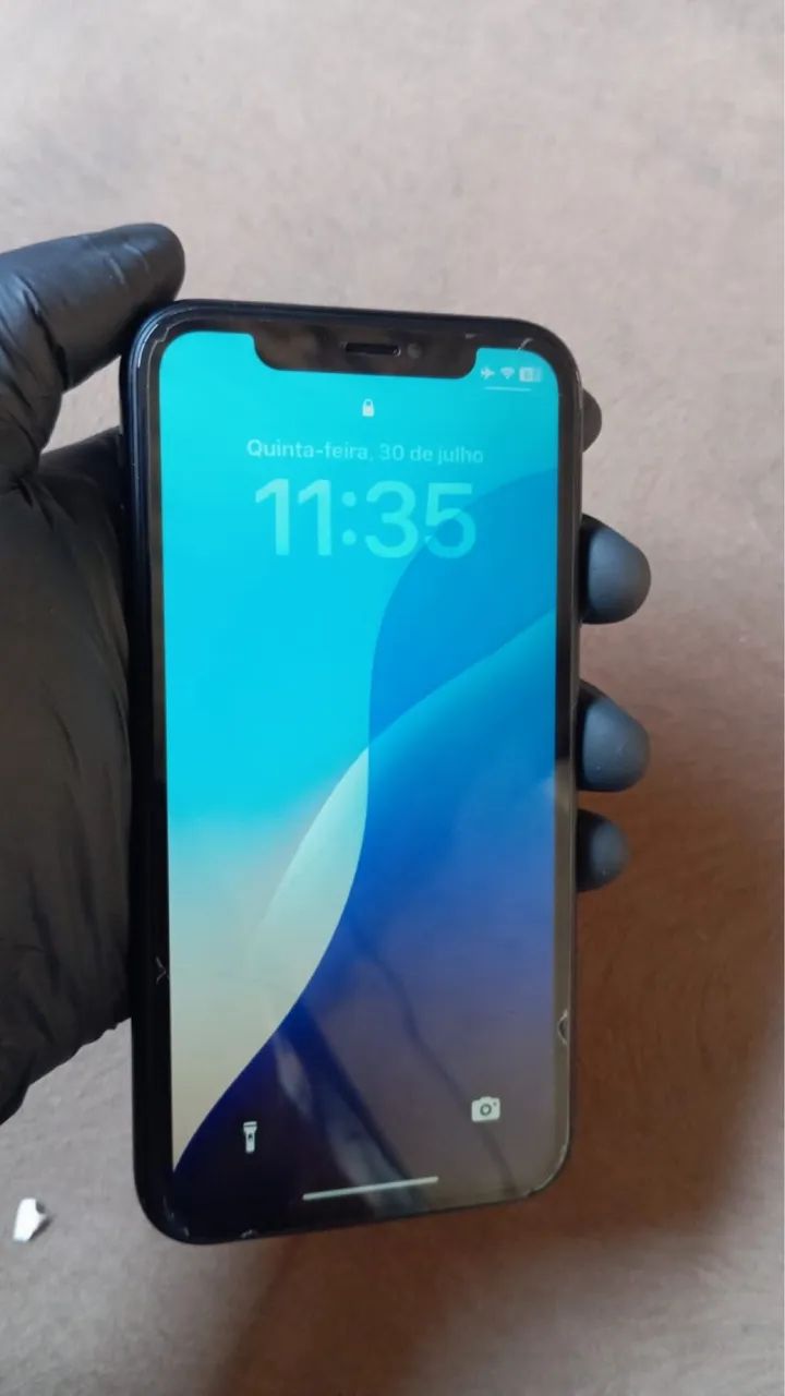 iPhone XR 64g preto 