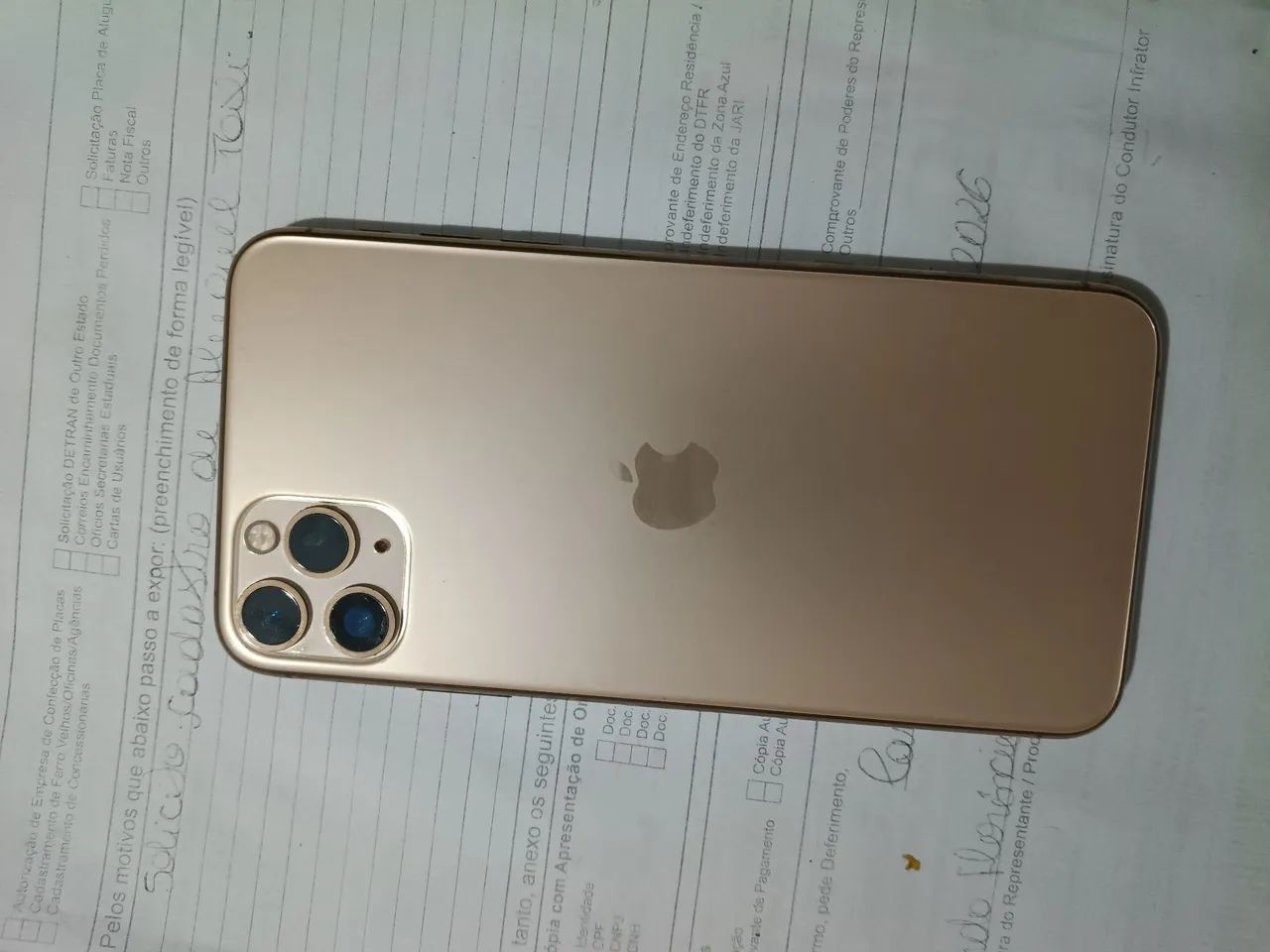 iPhone 11 pro Max 256gb - Foto 3