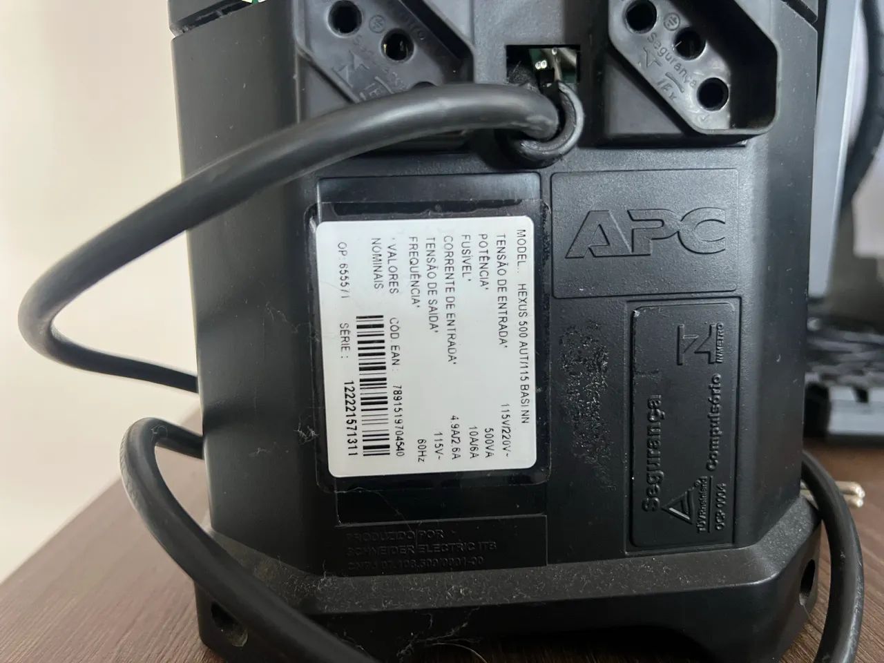 Estabilizador APC Hexus 500va - Foto 3
