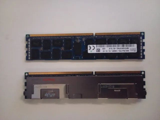 MEMÓRIA RAM DDR3 8GB E DDR3 4GB 