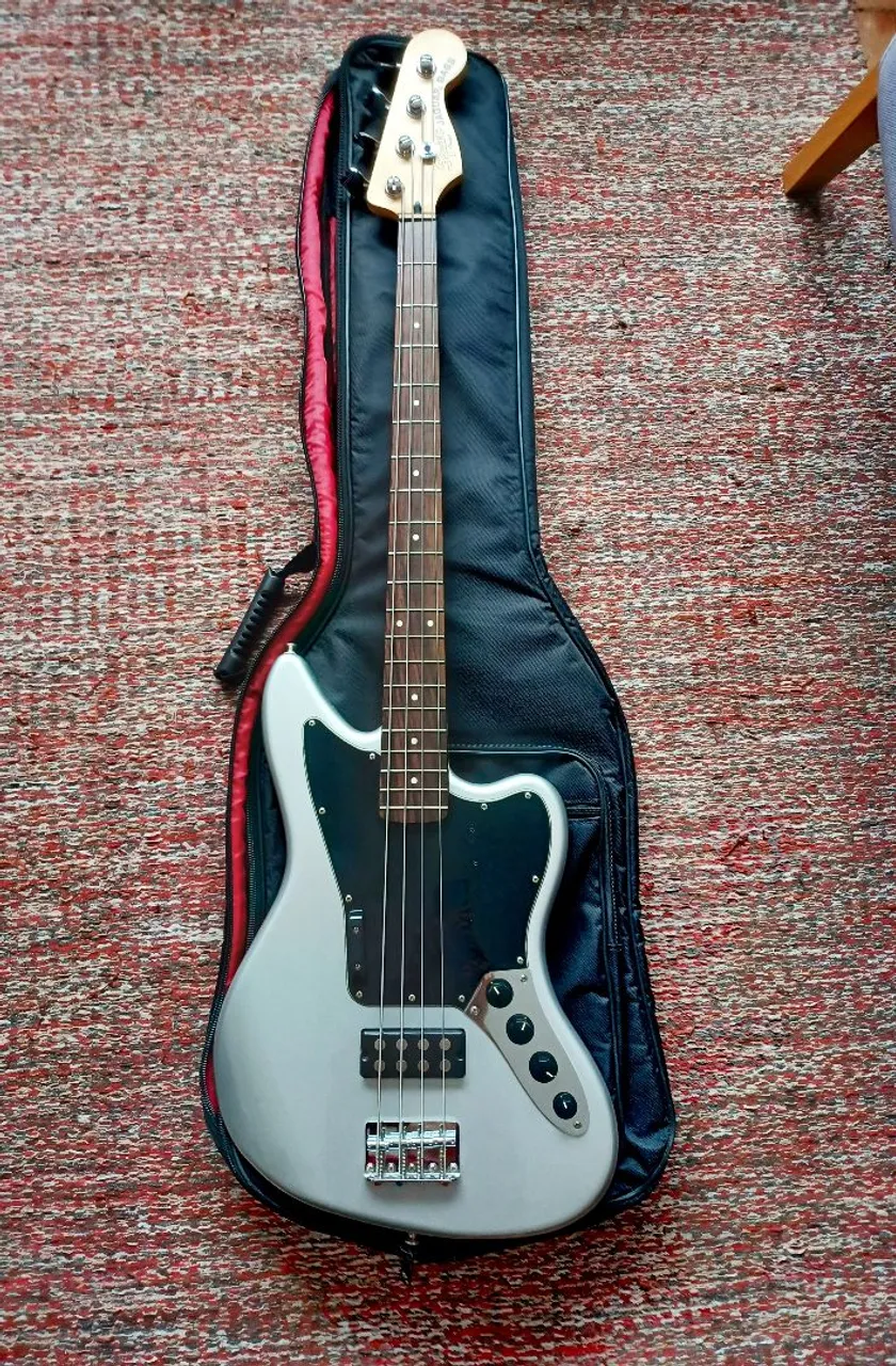 squier modified jaguar