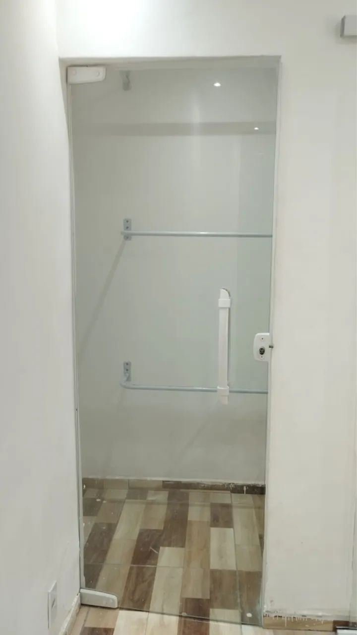 Alugo CASA COM ÓTIMA LOCAÇÃO E PISCINA  - Foto 6
