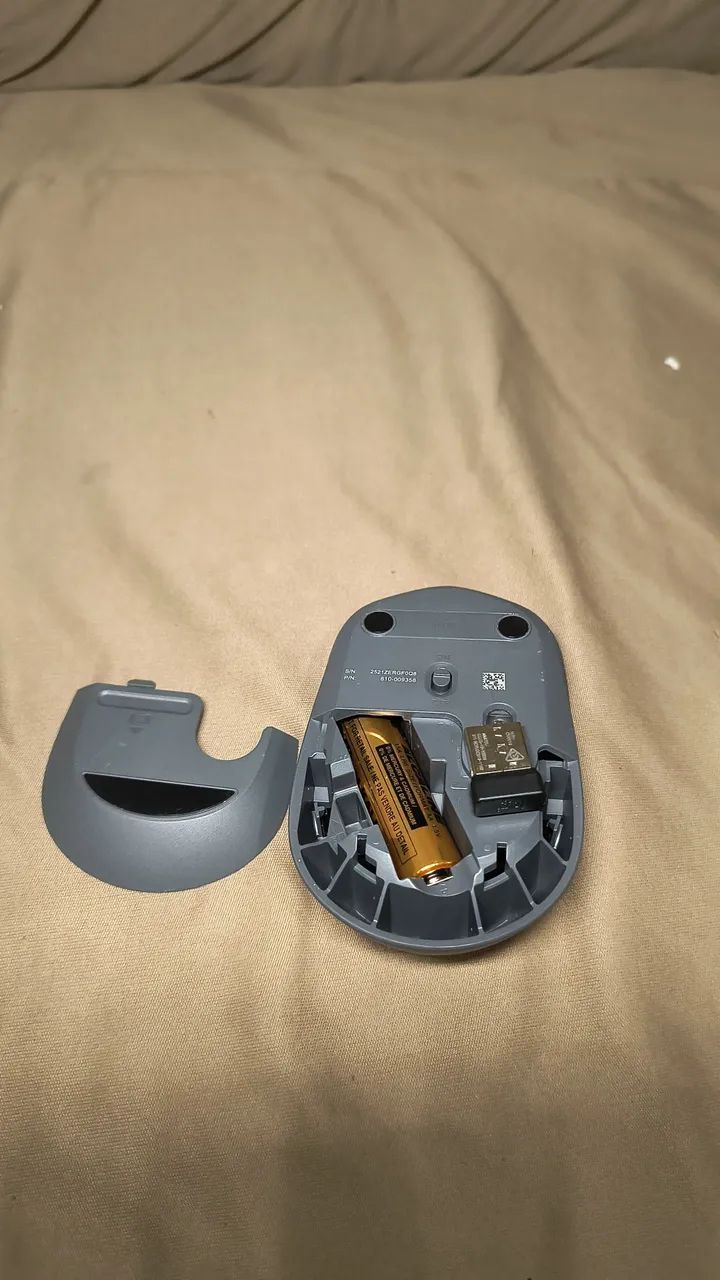 Mouse Logitech sem fio para escritório  - Foto 2