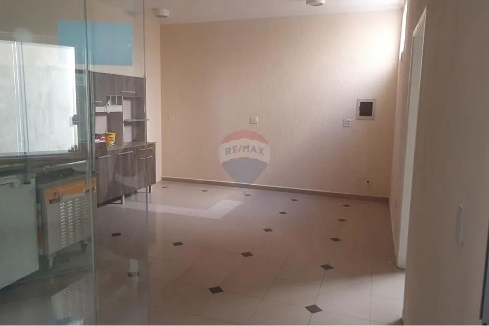 Sala comercial excepcional, com 35m² de área útil, localizada no centro da cidade. - Foto 3