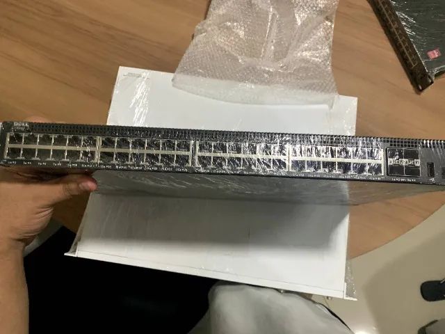 Switch Dell X1052  - Foto 3