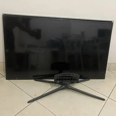 Troco 2 tvs(32 smart e 42led) + volta por um smart de 50 ou mais. - Foto 2