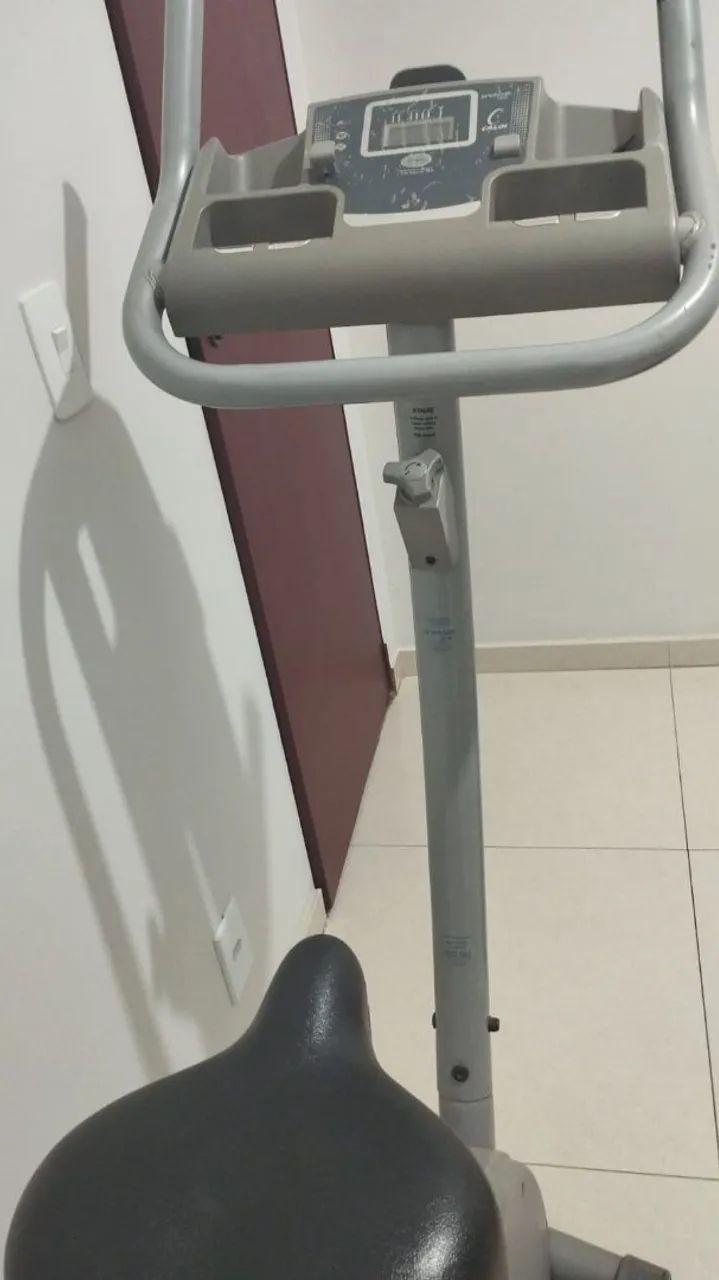 Vendo bicicleta Ergométrica  - Foto 2