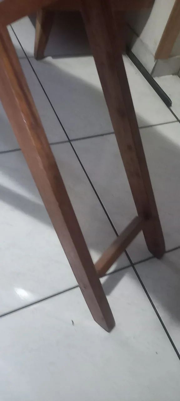 Tábua de Passar Antiga em Madeira Maciça Artesanal com marcas de uso no forro, com capa - Foto 4