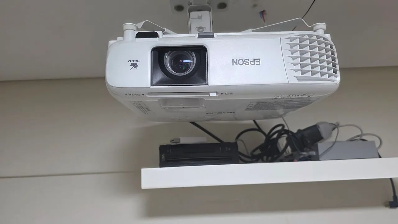 Projetor Epson W49 - Foto 3
