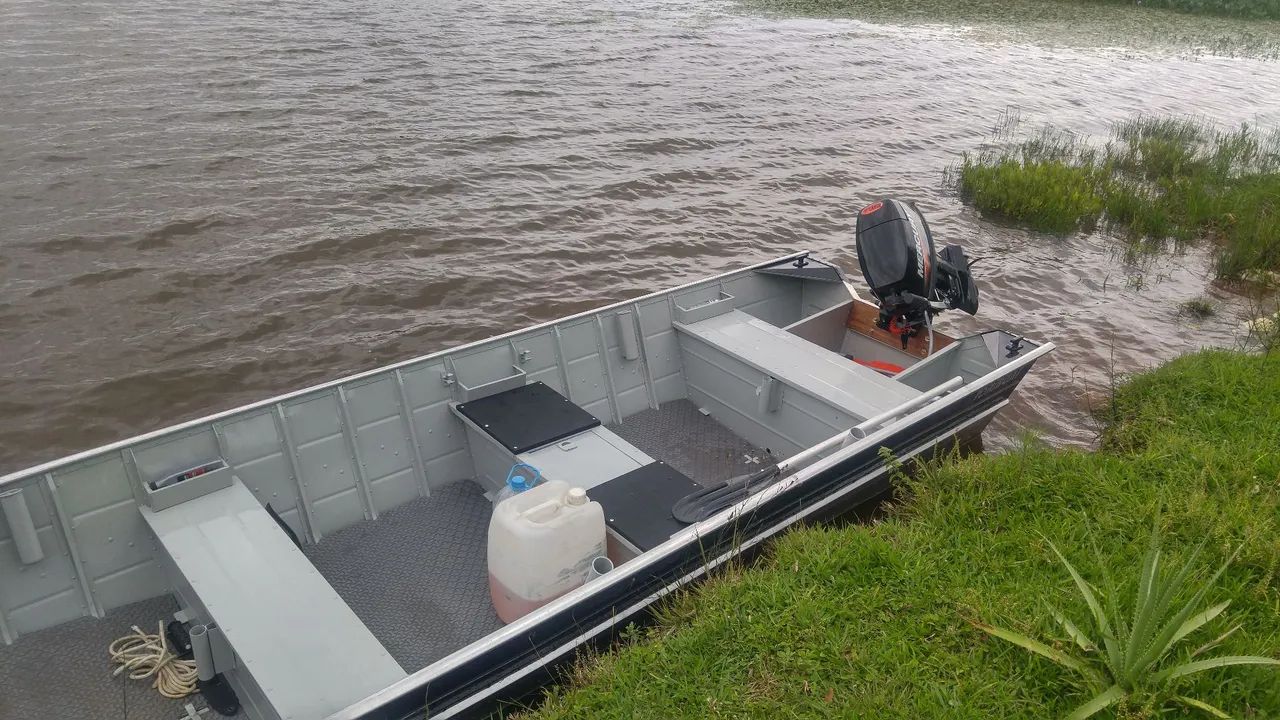BARCO DE ALUMINIO COM MOTOR 15 HP MERCURY SUPER  - Foto 4