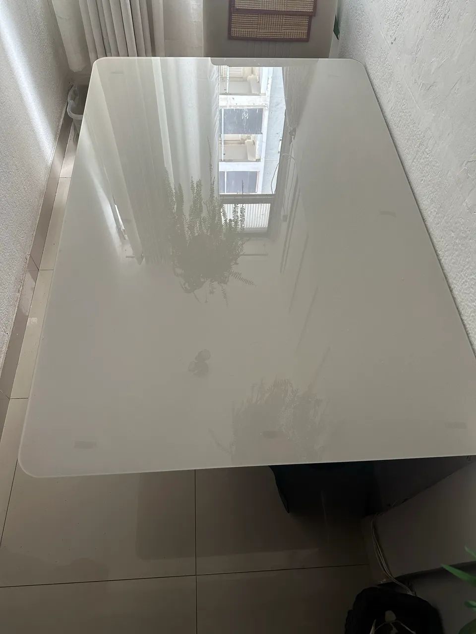 Vendo tampo de vidro e madeira maciça (sem cadeiras) - Foto 2