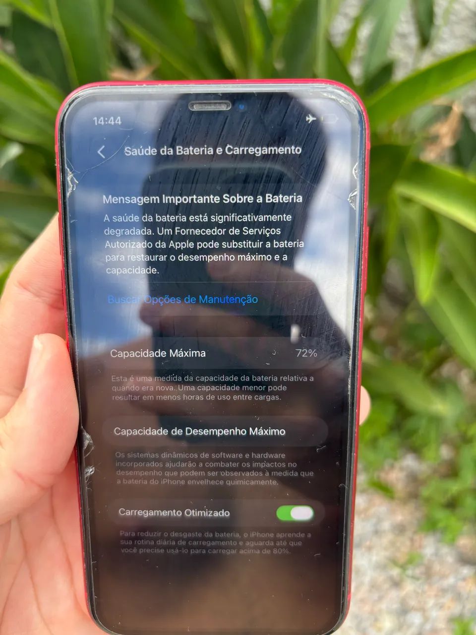 iPhone 11 RED 64GB - Foto 2