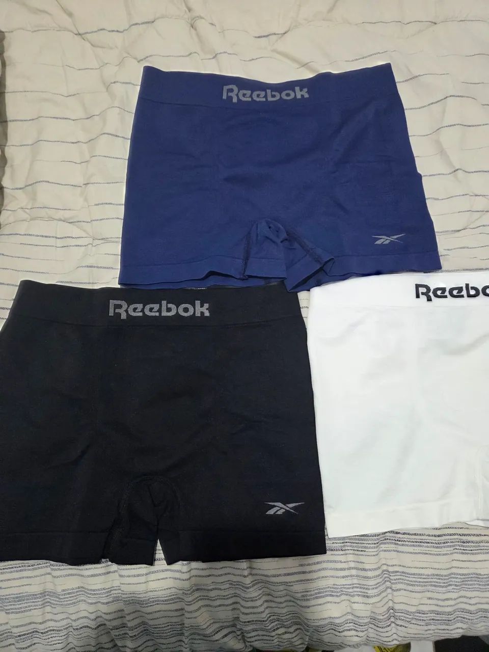 6 cuecas Reebok