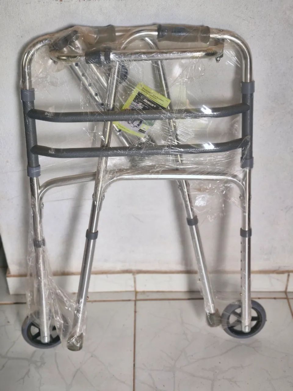 Andador com e sem rodinhas  - Foto 3