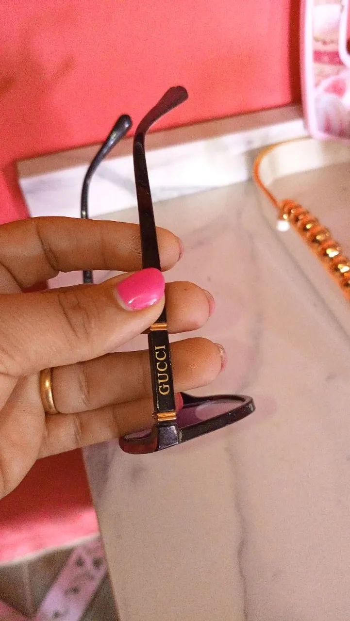 Um óculos ? Gucci  - Foto 3