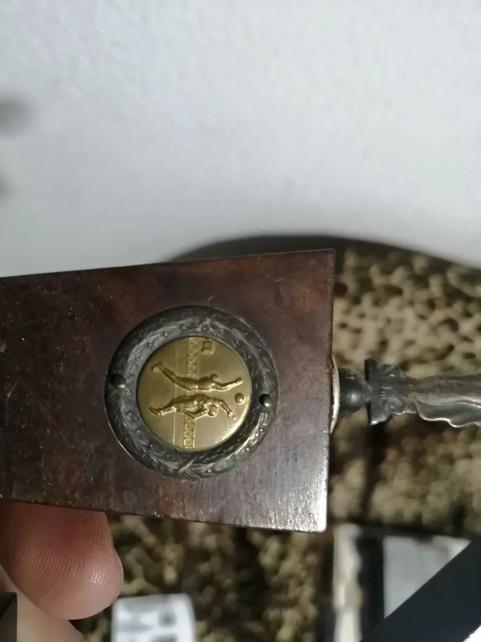 2 troféus antigos, pequenos! - Foto 3