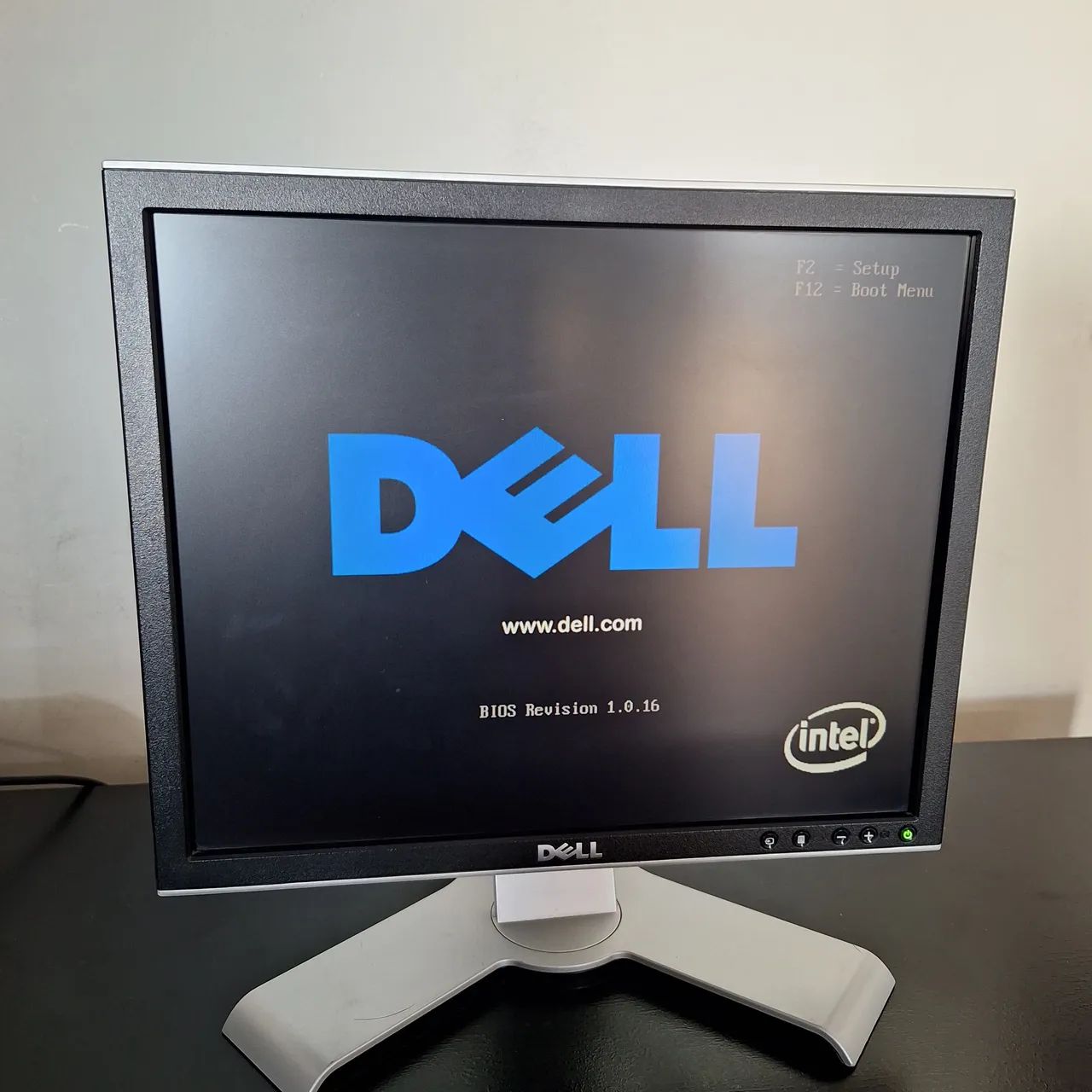  Monitor dell model 1708fp 17 pol