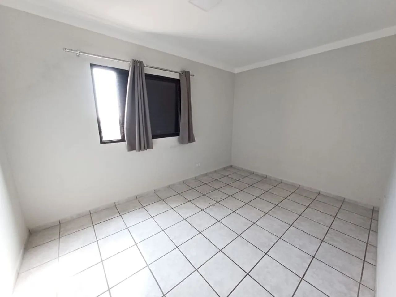 Apartamento mobiliado para locação no Edifício Capri com 1 dormitório e vaga - Foto 2